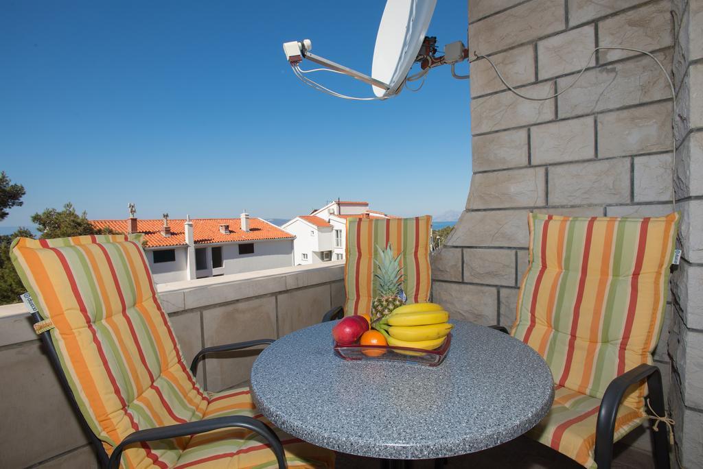 Ivana Apartments Макарска Экстерьер фото