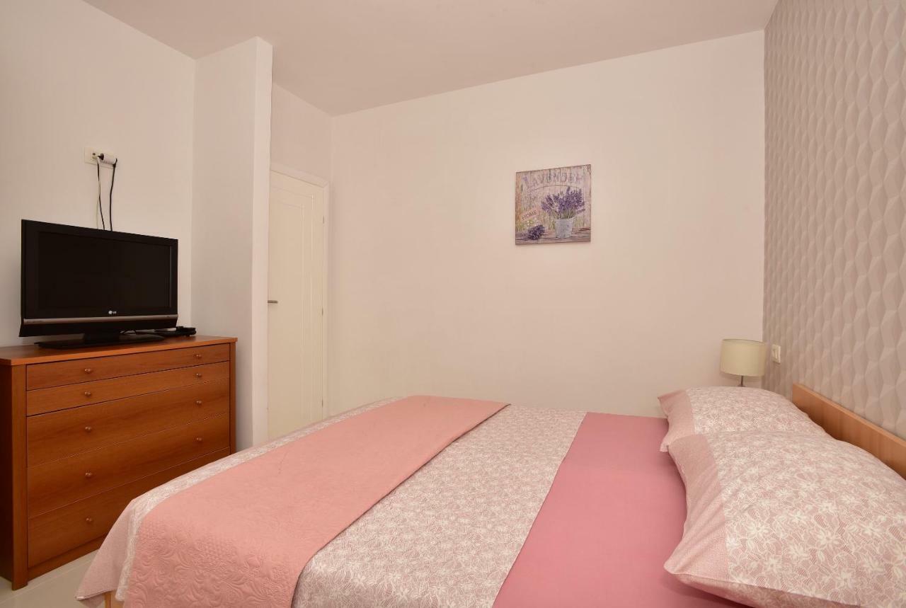 Ivana Apartments Макарска Экстерьер фото